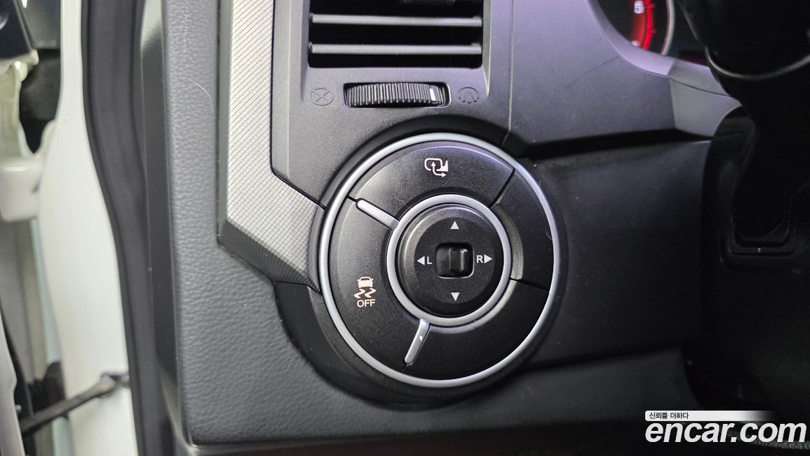 KG_Mobility_Ssangyong KORANDO 2014