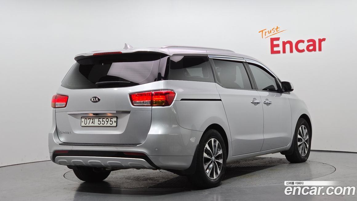 Kia Canival 2018