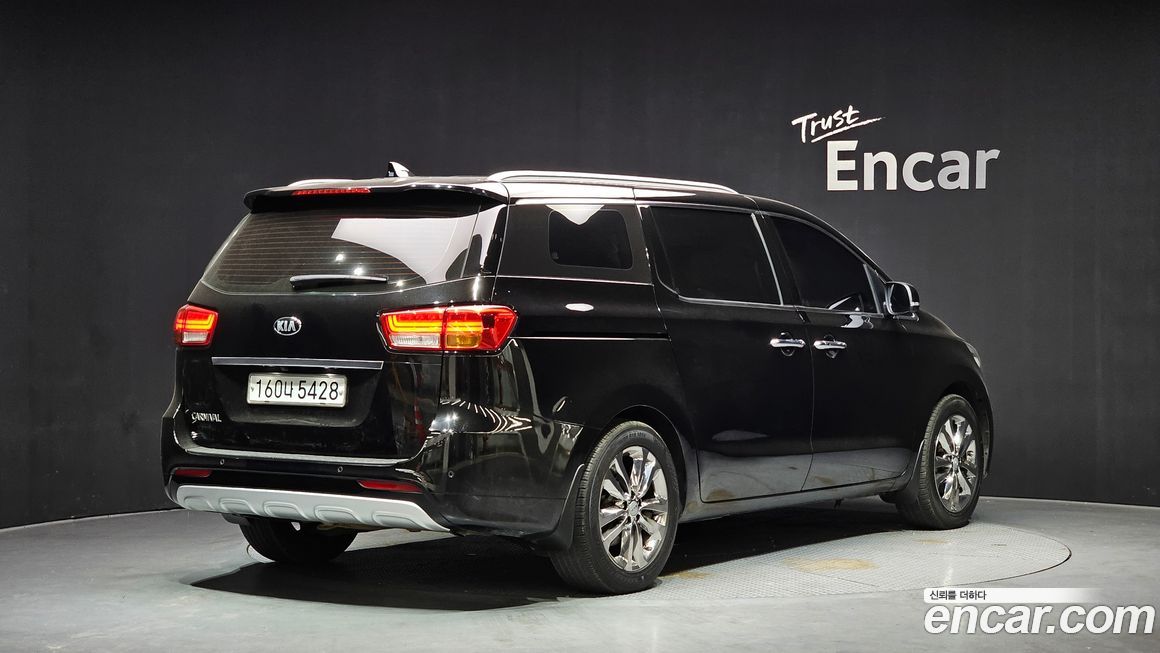 Kia Canival 2016
