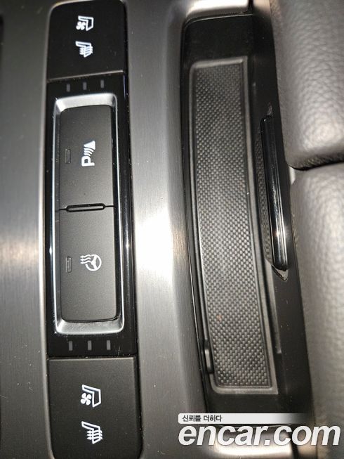 Hyundai Genesis 2015