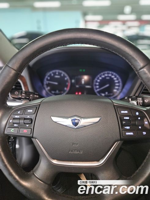 Hyundai Genesis 2015