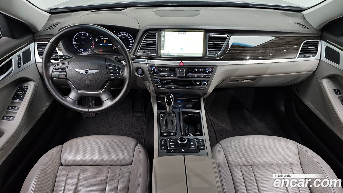 Hyundai Genesis 2015