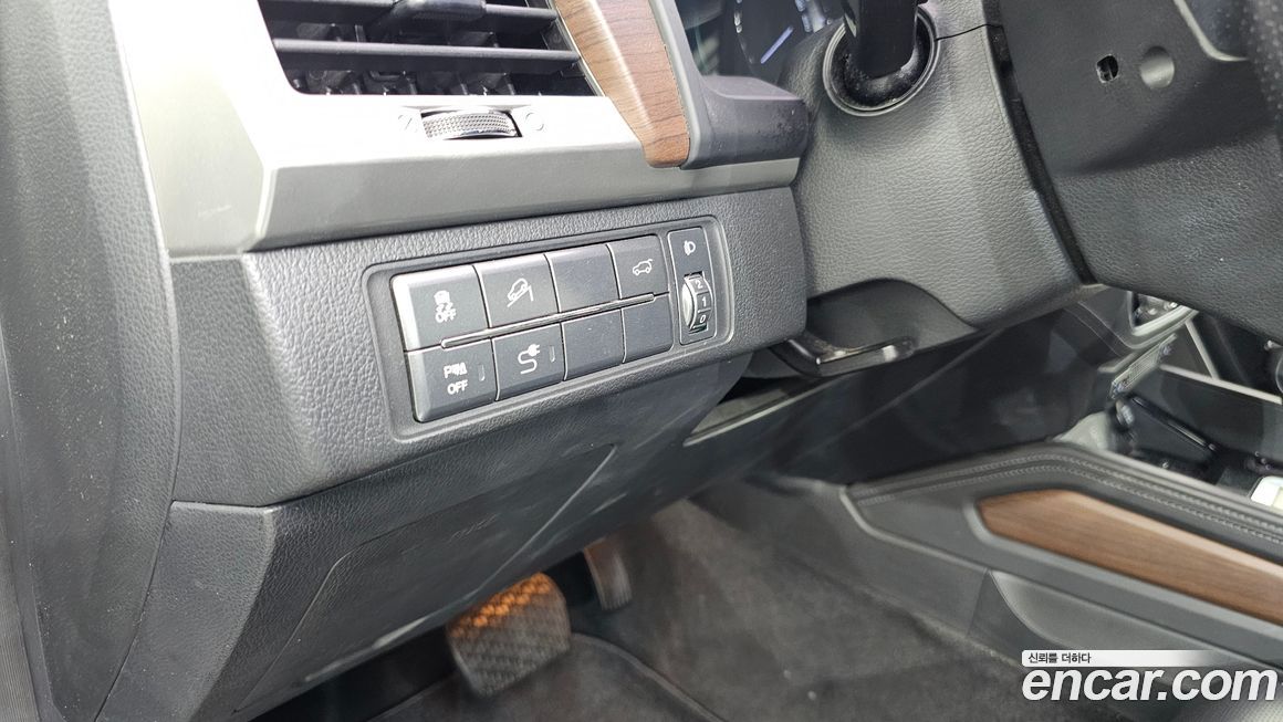 KG_Mobility_Ssangyong Rexton 2018