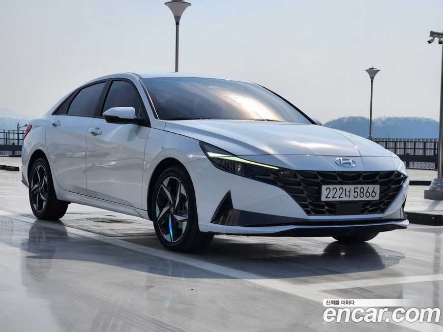 Hyundai AVANTE 2022