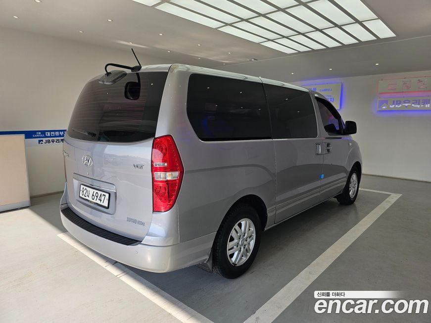 Hyundai Starex 2018