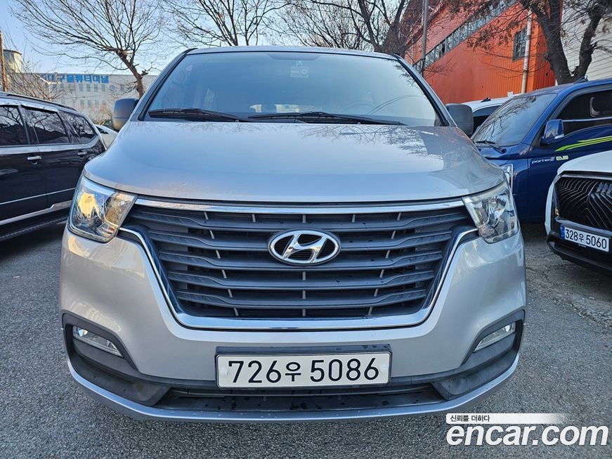 Hyundai Starex 2019