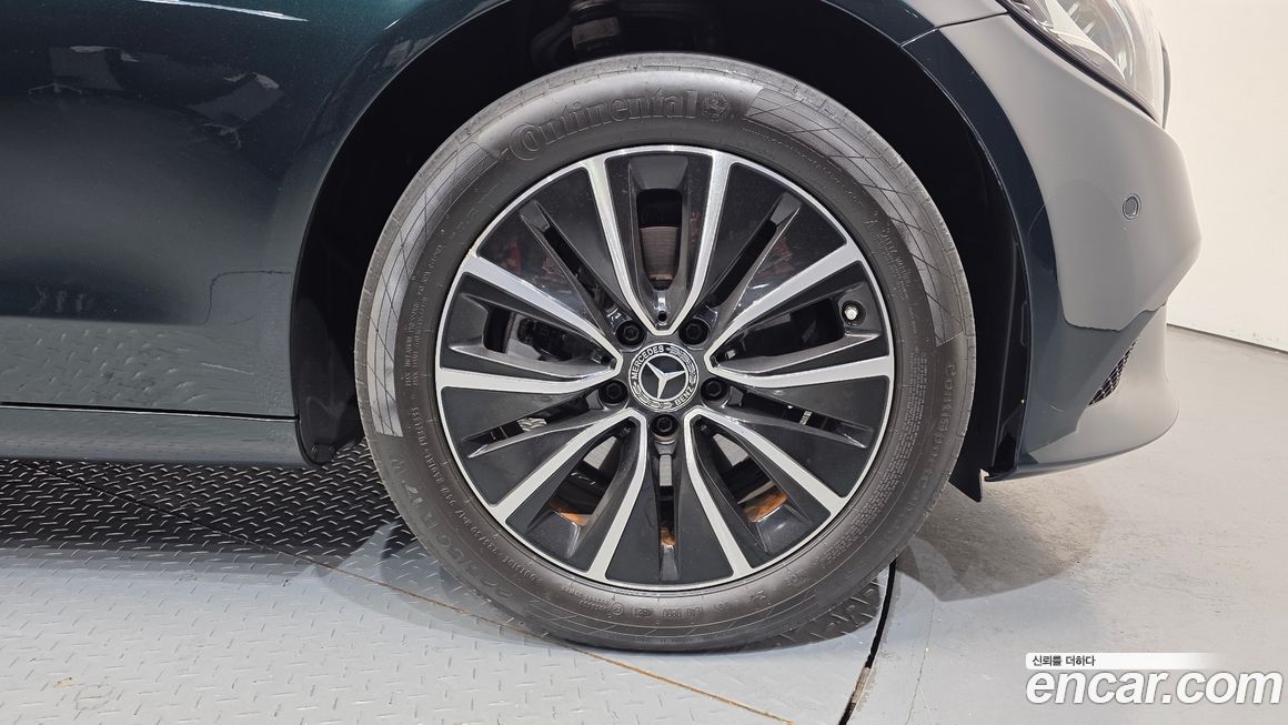 Mercedes-Benz C-Class 2019