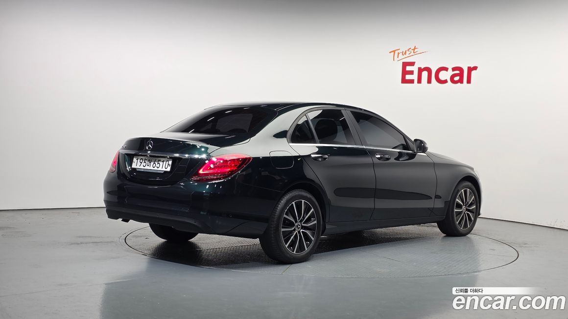 Mercedes-Benz C-Class 2019