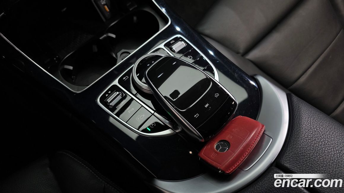 Mercedes-Benz C-Class 2019