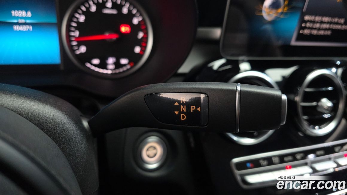 Mercedes-Benz C-Class 2019