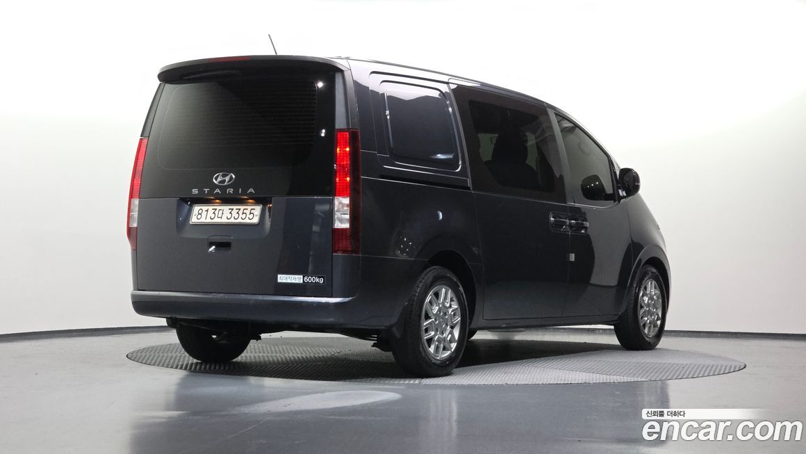 Hyundai Staria 2023
