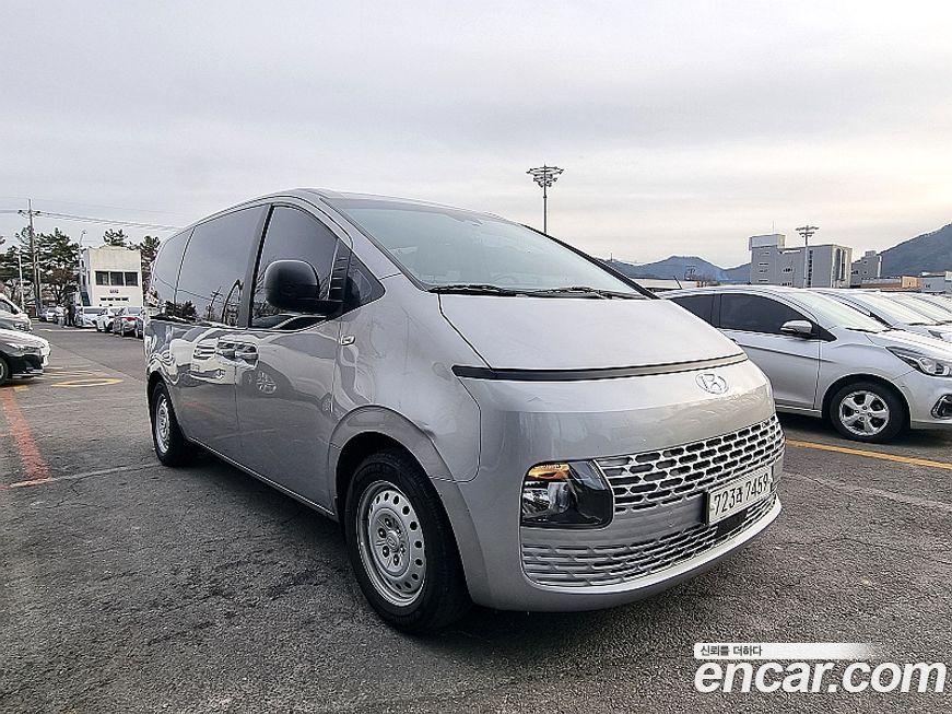 Hyundai Staria 2022
