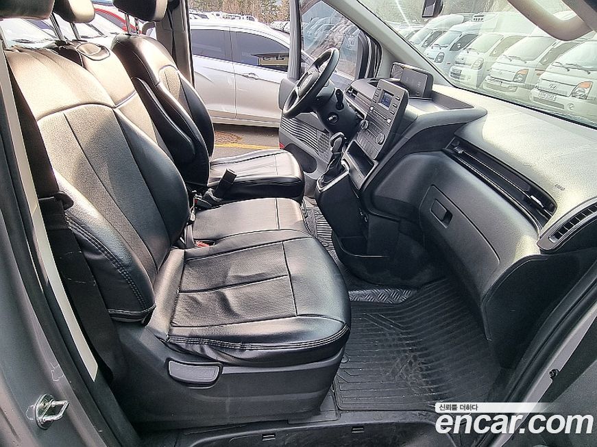 Hyundai Staria 2022
