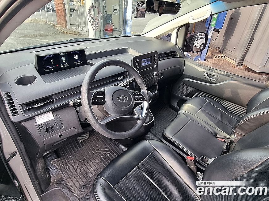 Hyundai Staria 2022