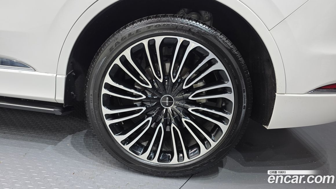 Lincoln Aviator 2025