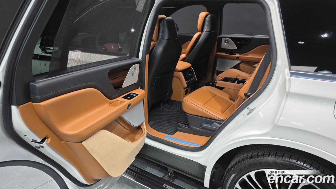 Lincoln Aviator 2025