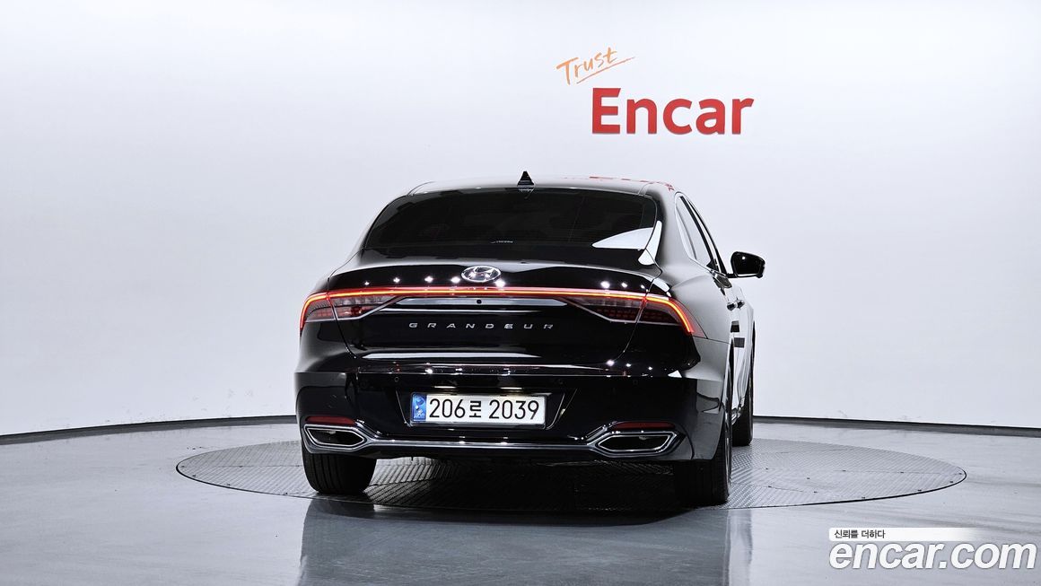 Hyundai Grandeur 2022