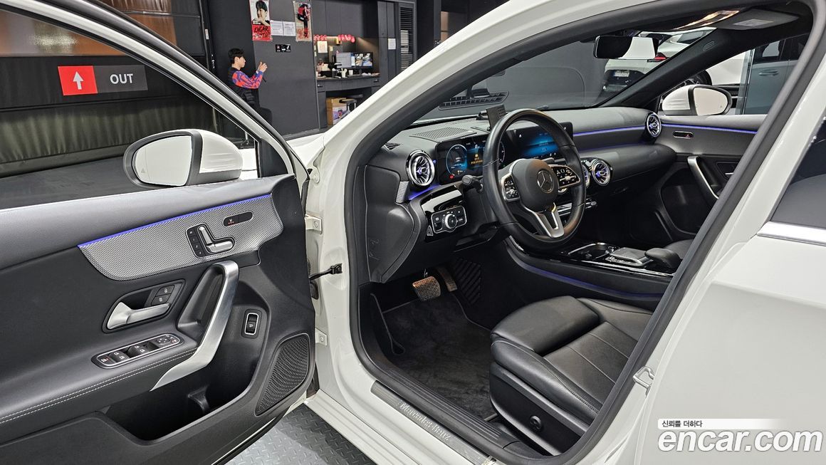 Mercedes-Benz A-Class 2021