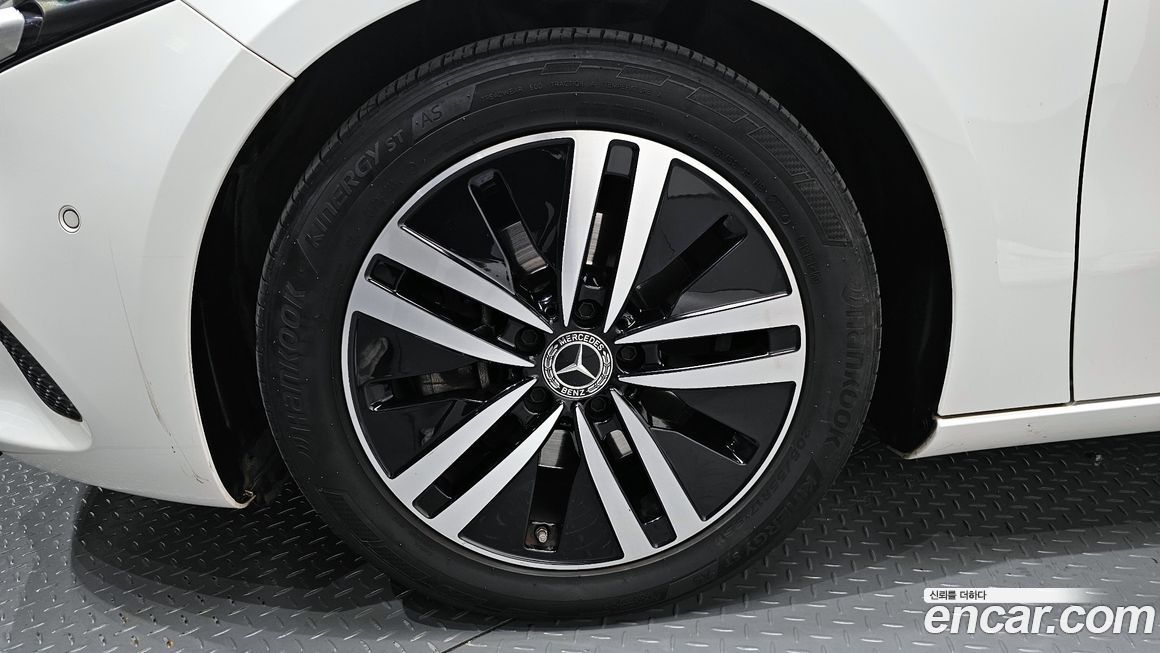 Mercedes-Benz A-Class 2021