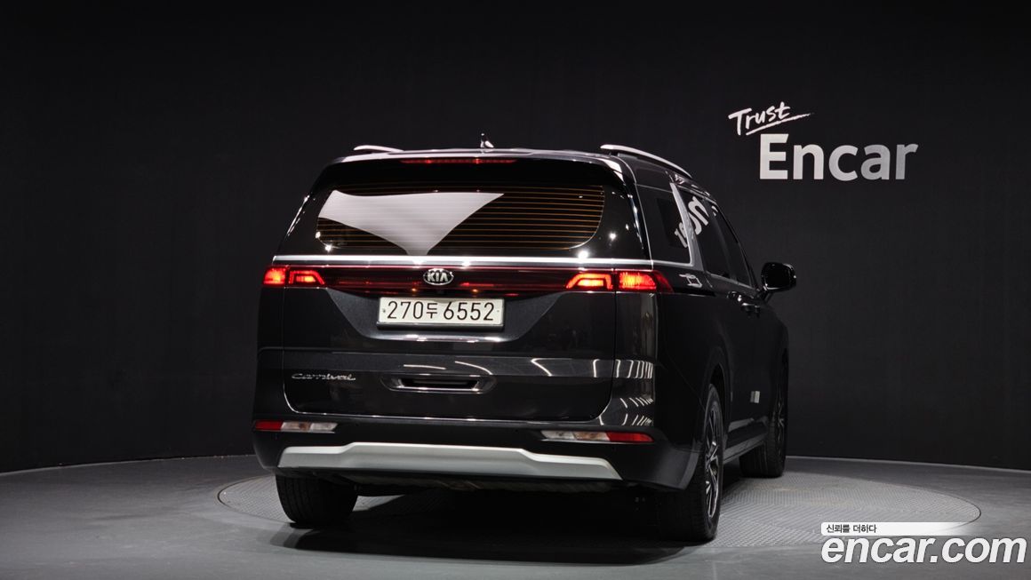 Kia Canival 2021