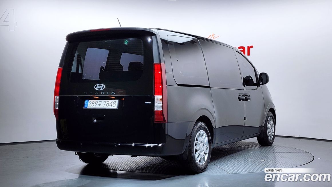 Hyundai Staria 2022