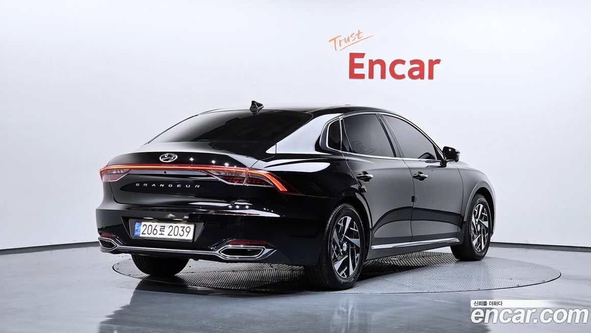 Hyundai Grandeur 2022