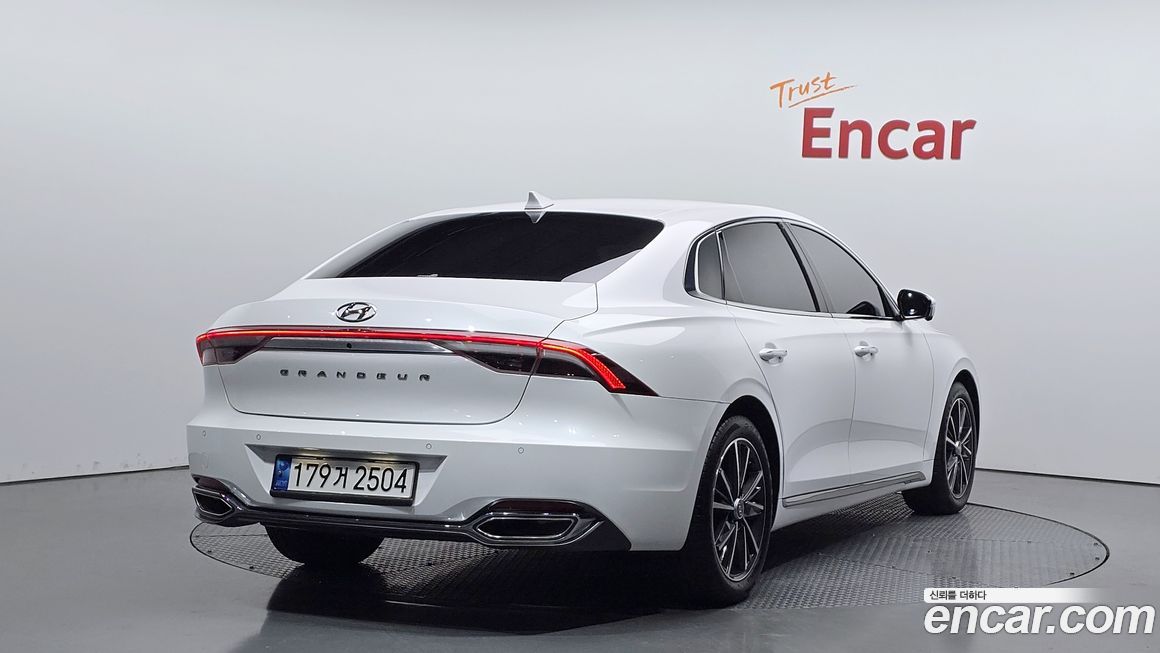 Hyundai Grandeur 2022
