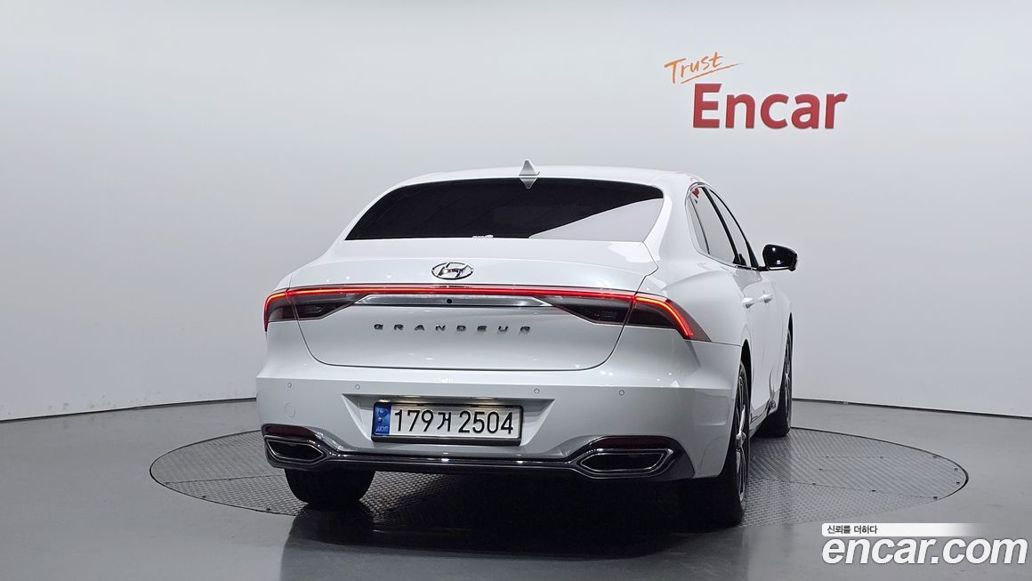 Hyundai Grandeur 2022