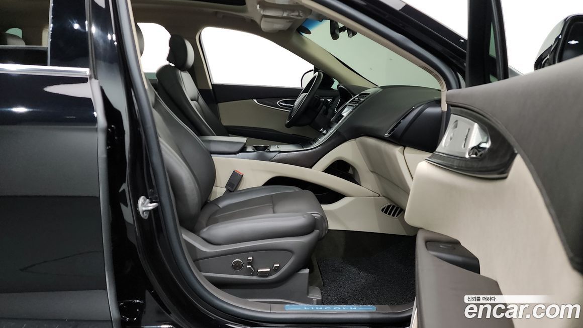 Lincoln Nautilus 2019