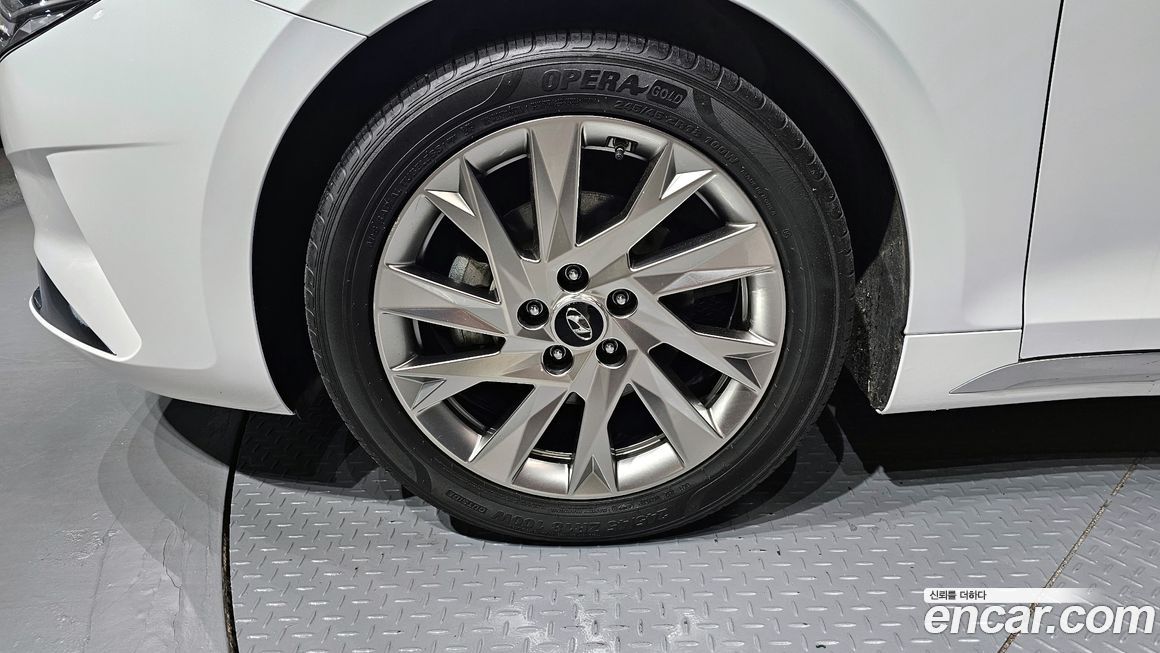 Hyundai Grandeur 2023