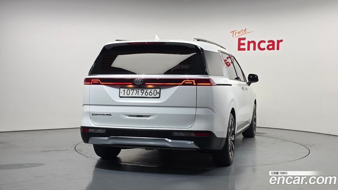 Kia Canival 2021