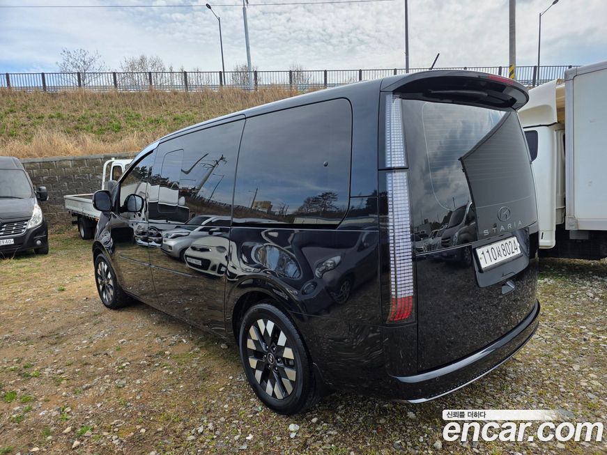 Hyundai Staria 2022