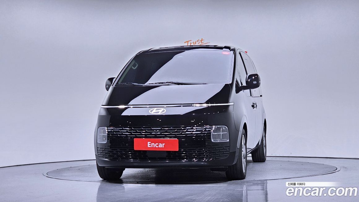 Hyundai Staria 2025