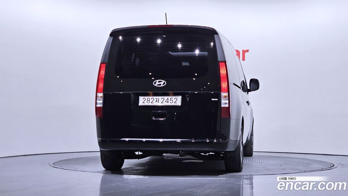 Hyundai Staria 2025