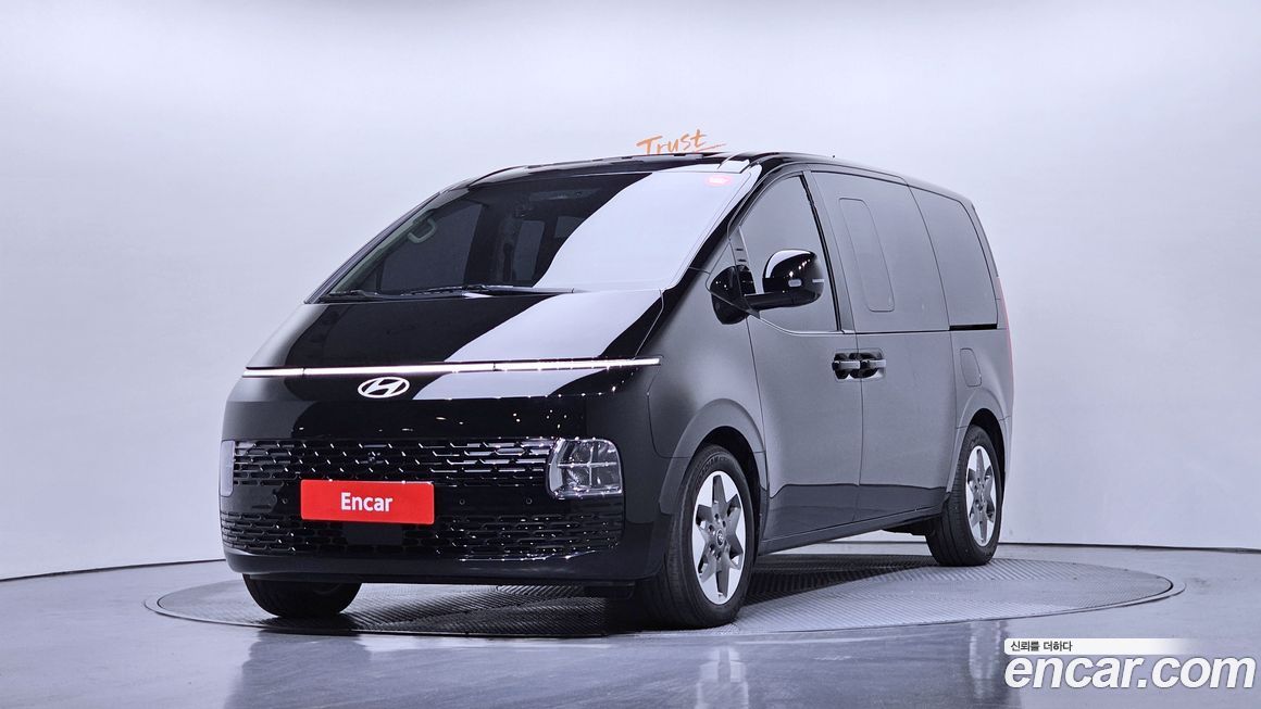 Hyundai Staria 2025