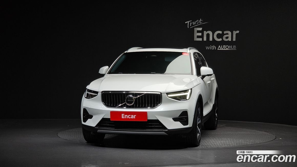 Volvo XC40 2023