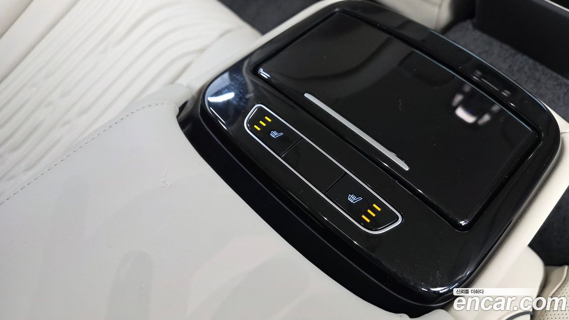 Genesis G80 2023