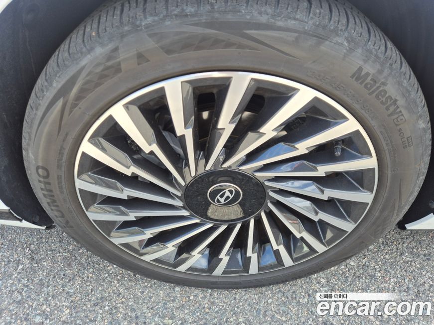 Hyundai Grandeur 2023