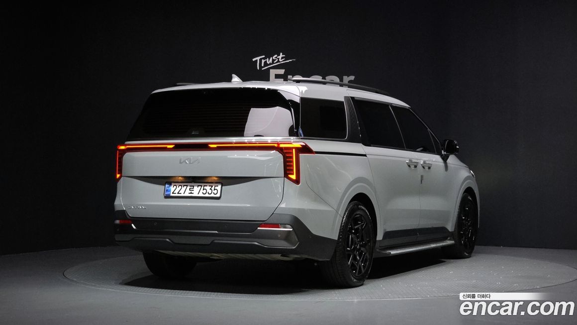 Kia Canival 2025