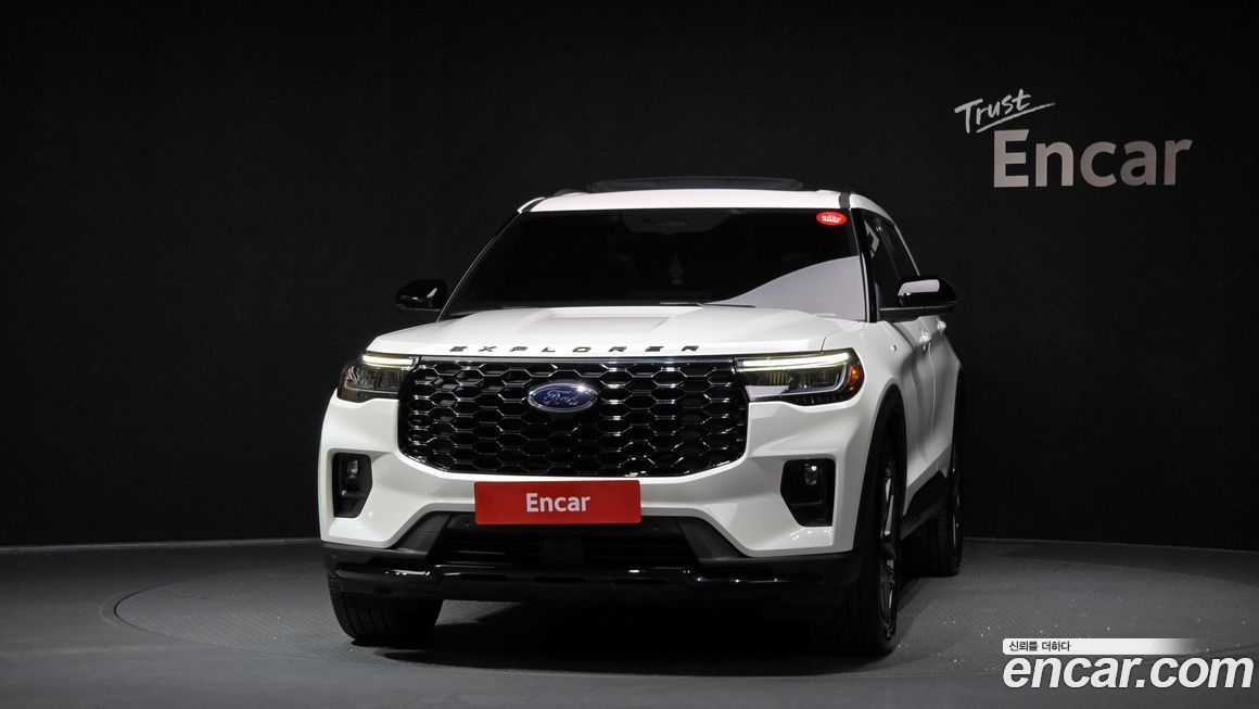 Ford Explorer 2025