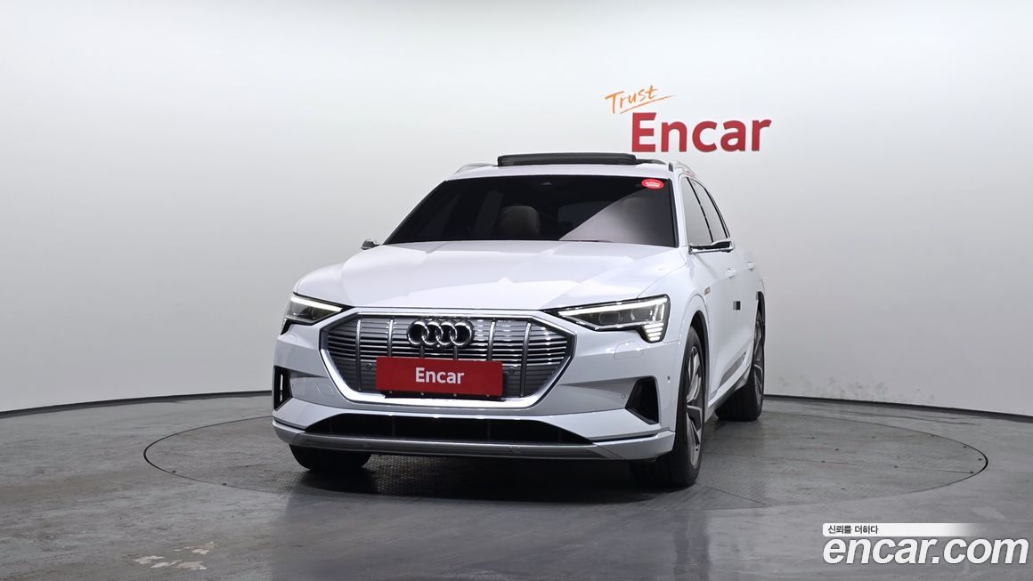 Audi e-tron 2021