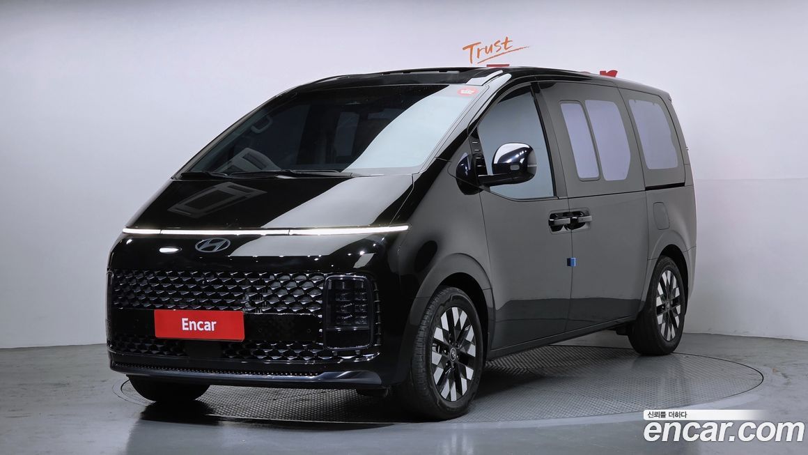 Hyundai Staria 2025