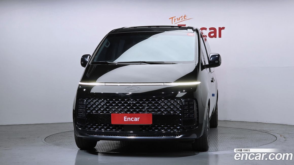 Hyundai Staria 2025
