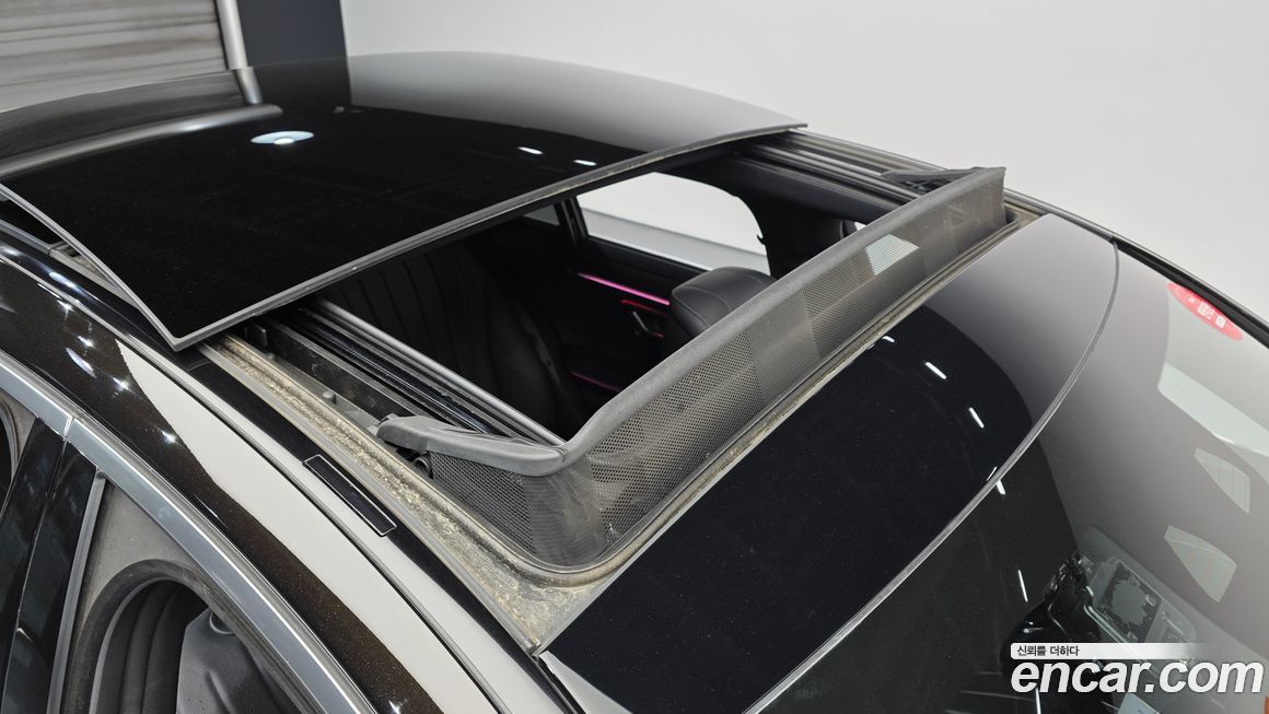 Mercedes-Benz S-Class 2021