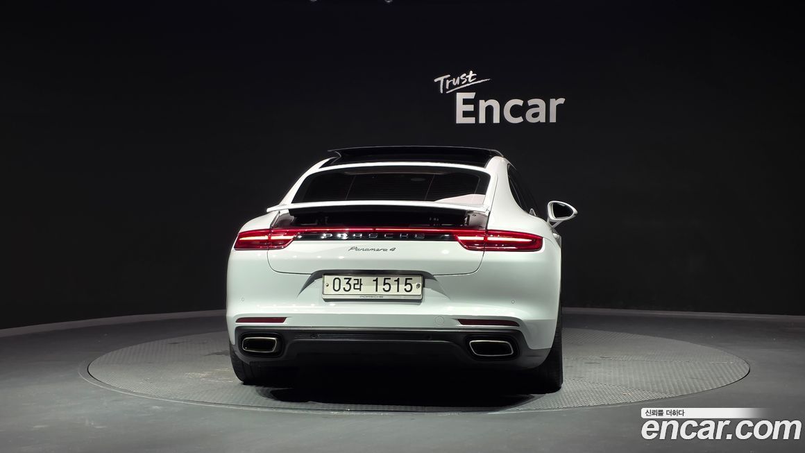 Porsche Panamera 2018