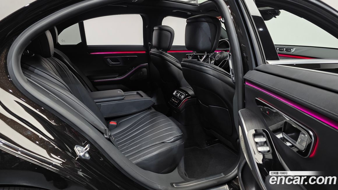 Mercedes-Benz S-Class 2021