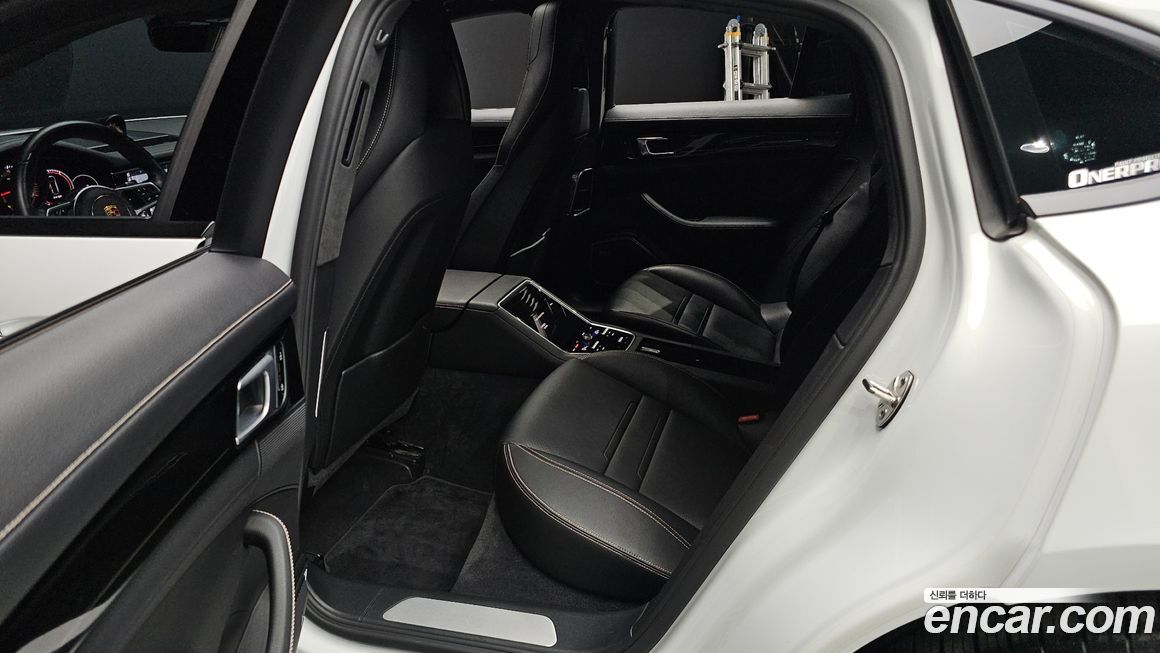 Porsche Panamera 2020