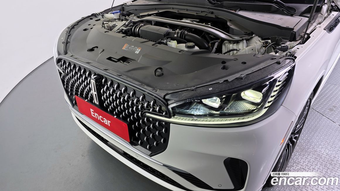 Lincoln Aviator 2025