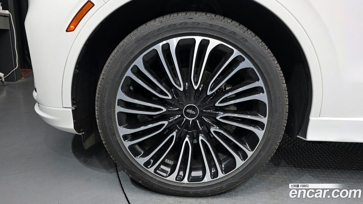 Lincoln Aviator 2025