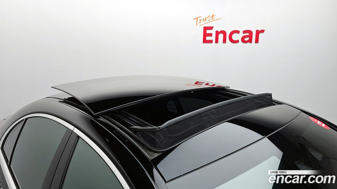 Mercedes-Benz S-Class 2022